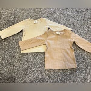 Organic cotton ribbed neutral long sleeve baby tops